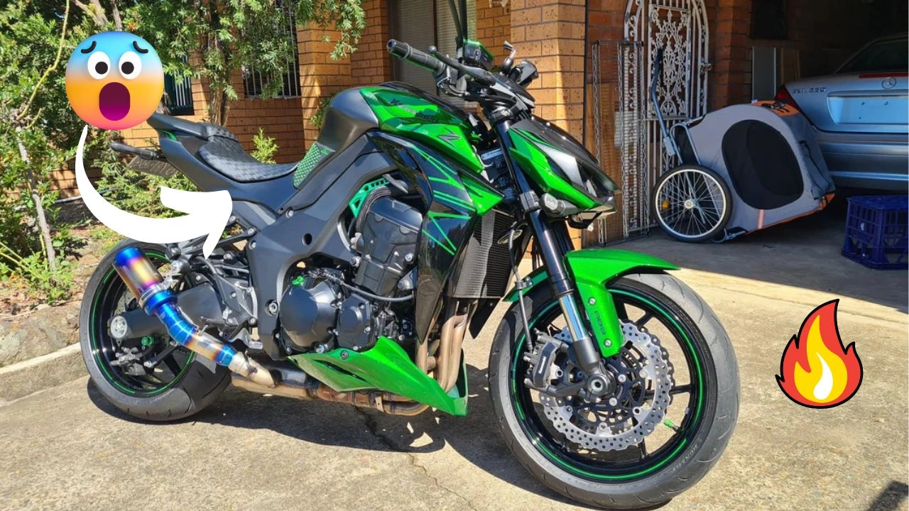 Kawasaki Z1000 Bike