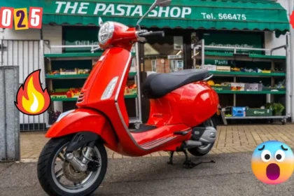 Vespa 125 Scooter